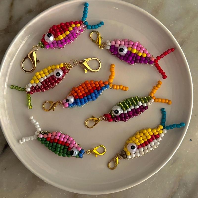 Fish Pedant Key Holder with Lobster Claws Clip Colorful Beaded Fish Shape Keychain For Adults Birthday Christmas Gift