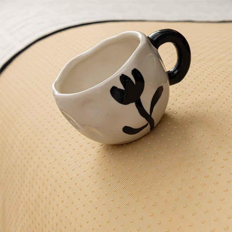 1pcs Retro Plush Couch Cushions Straight Leather Sofa Protective Pad Anti Wrinkle and Wear-resistant Machine Washable Dust-proof and Non-slip Cloth