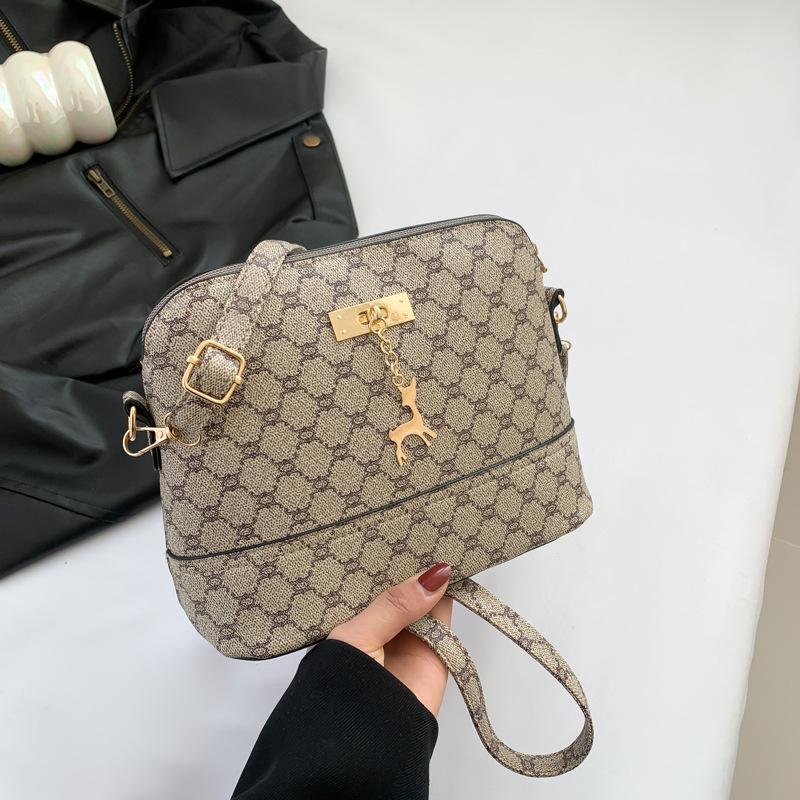 

Трендовая сумка-мессенджер через плечо женская сумка 2024 года, летний новый нишевый дизайн, модная простая сумка для женщин серый