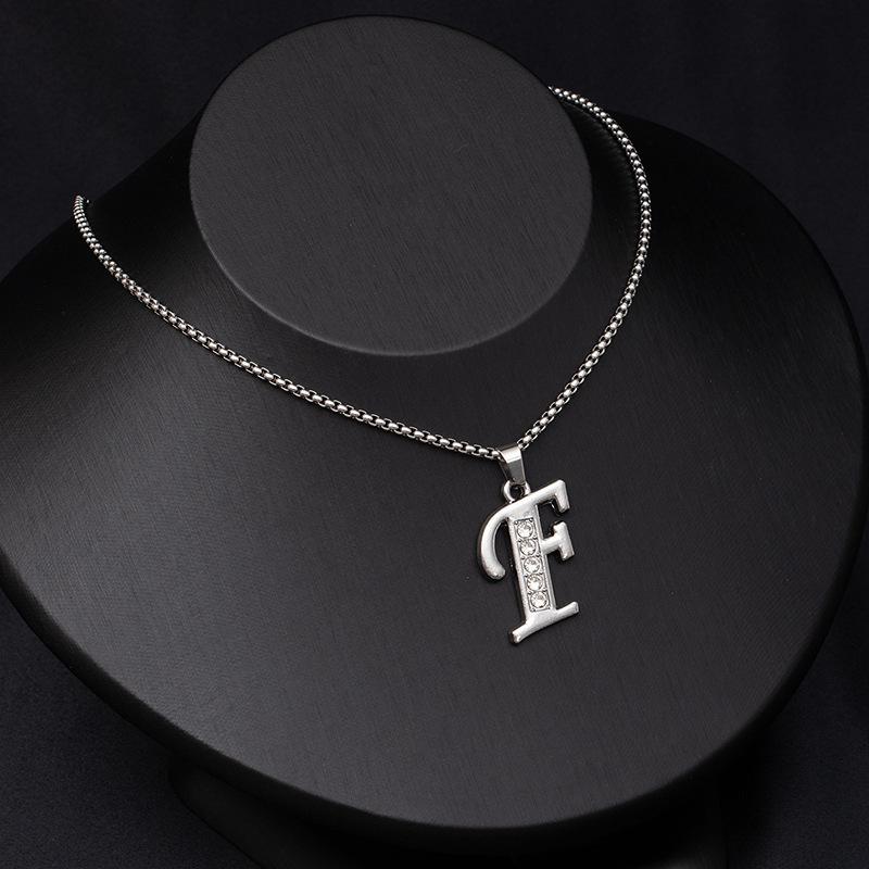 Simple And Stylish 26 English Letters Titanium Steel Necklace Men'S And Women'S Hip-Hop Versatile Diamond-Encrusted Sweater Chain