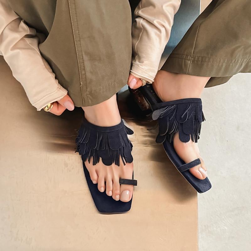 Fashion New Summer Slippers Cow Suede Flip-flops Slippers for Women Fashion Tassels Square Toe Ladies Shoes Low Heels Slippers Sandals