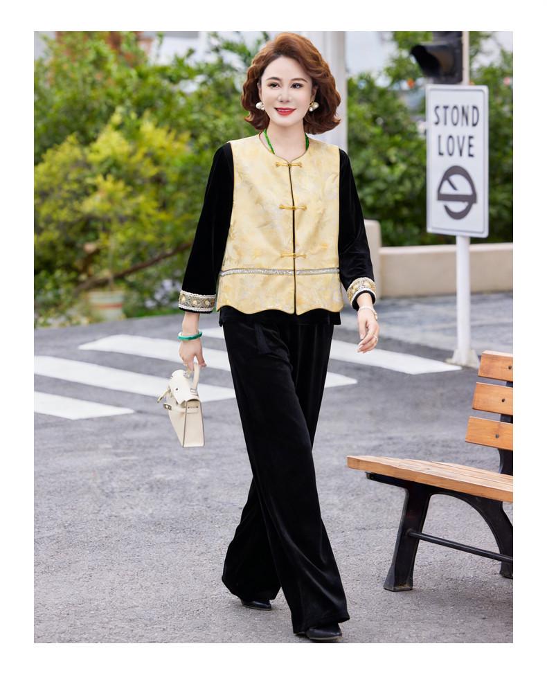 Gold Velvet Suit for Middle-aged Women - Spring/Autumn Noble Lady Three-Piece Set with Chinese Style Printed Vest.
