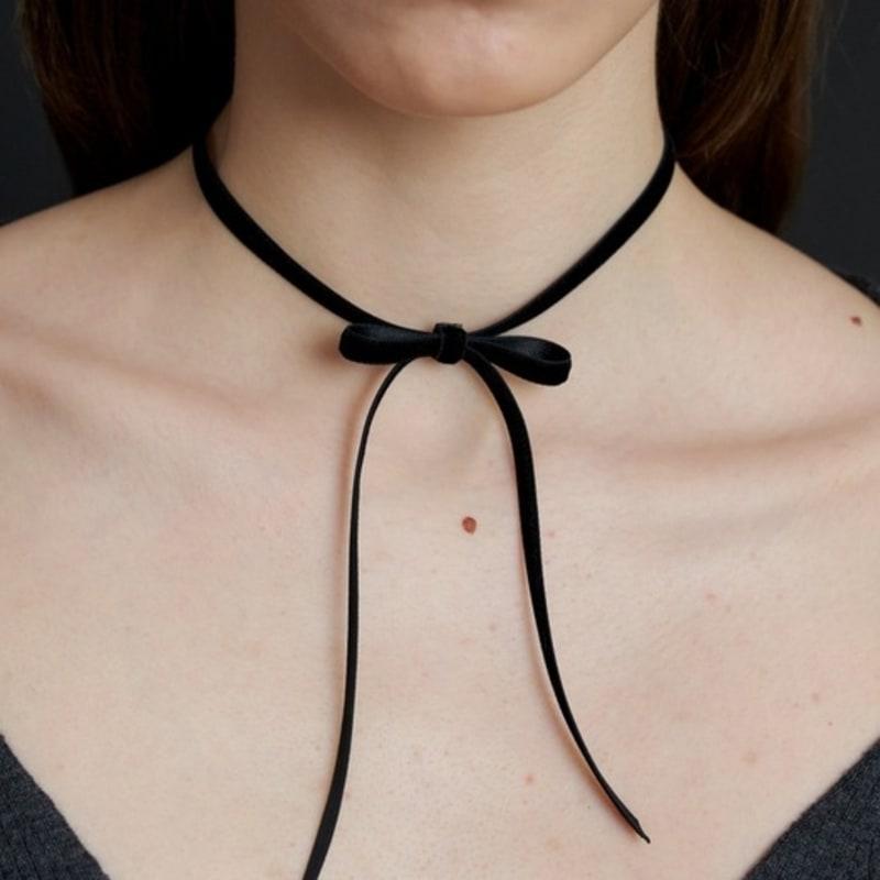 LOVE ME MONSTER Ribbon Velvet Choker (L233MNK090)