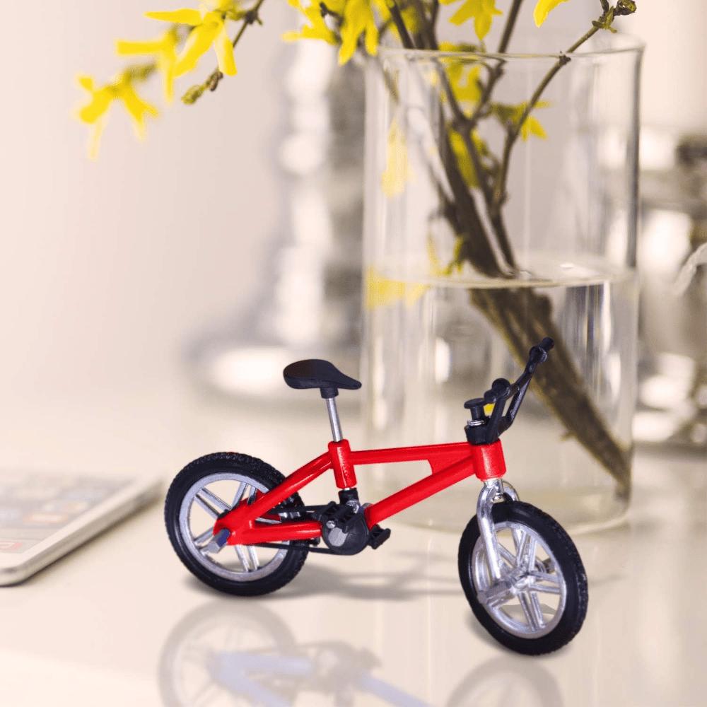2 Stück Neuheit Mini Fingerfahrrad - Miniatur Fidget Fahrrad Spielzeug für Kinder - Metall Fahrradmodell Sammlungen Dekoration