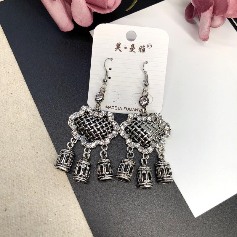 

Винтажные сицилийские придворные серьги, серьги из циркона, инкрустированные кристаллами и бриллиантами, женственные серьги с бахромой, универсальные.