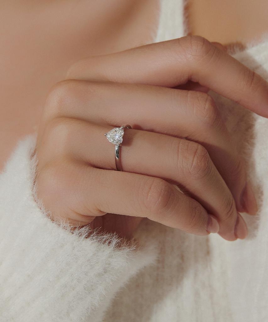 Helene Jewelry Silver 925 1-Carat Heart Cut Moissanite Miss Ring (Type A)
