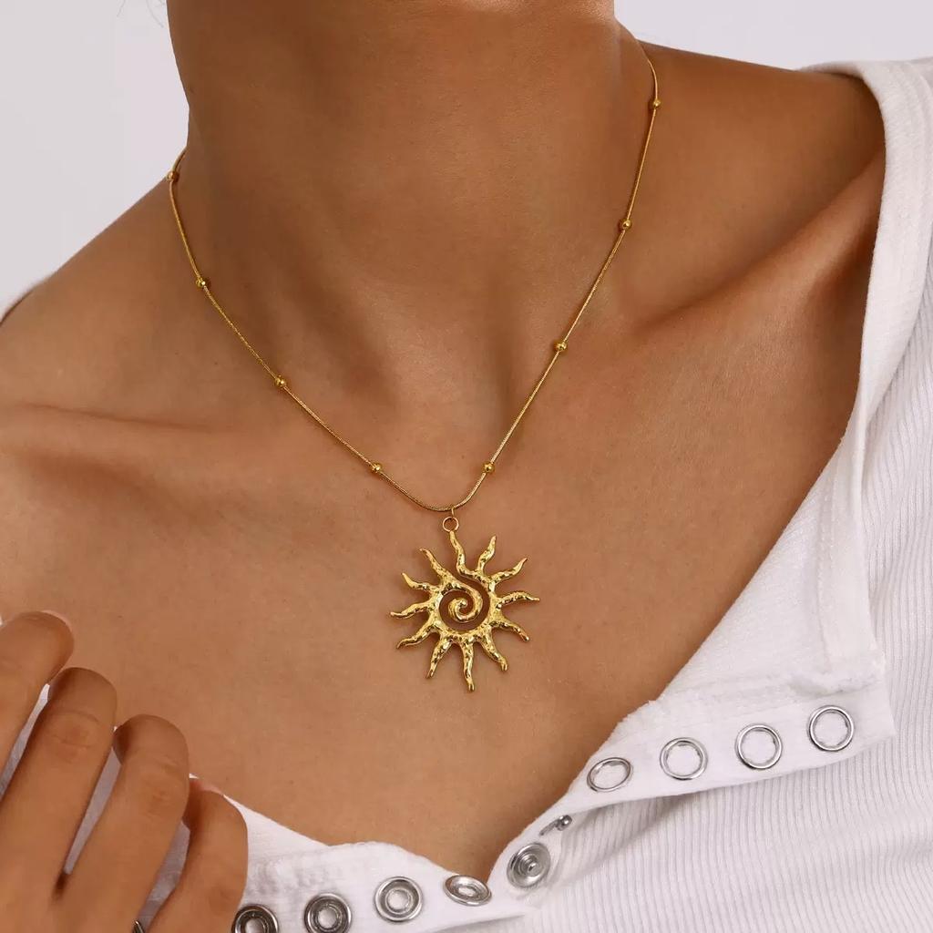 Vintage Chic Sun Shaped Pendant Necklace Earrings Stainless Steel Ring Fashion Jewlery Accessories Gift