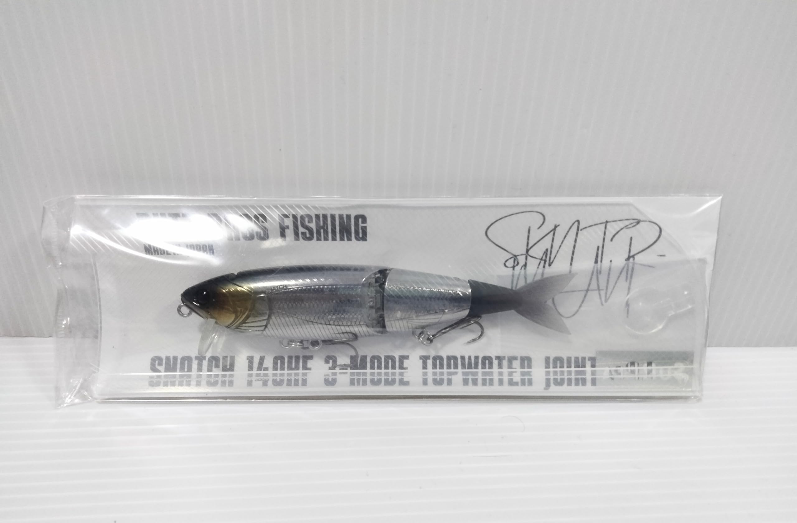 

BUTZ SNATCH140HF Snatch Lure Half Mirror Shad чёрный