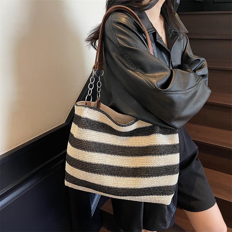 Shoulder Bag Women's Striped Contrast Color Tote Bag Woven Tote Bag Large Capacity Straw Woven Bag