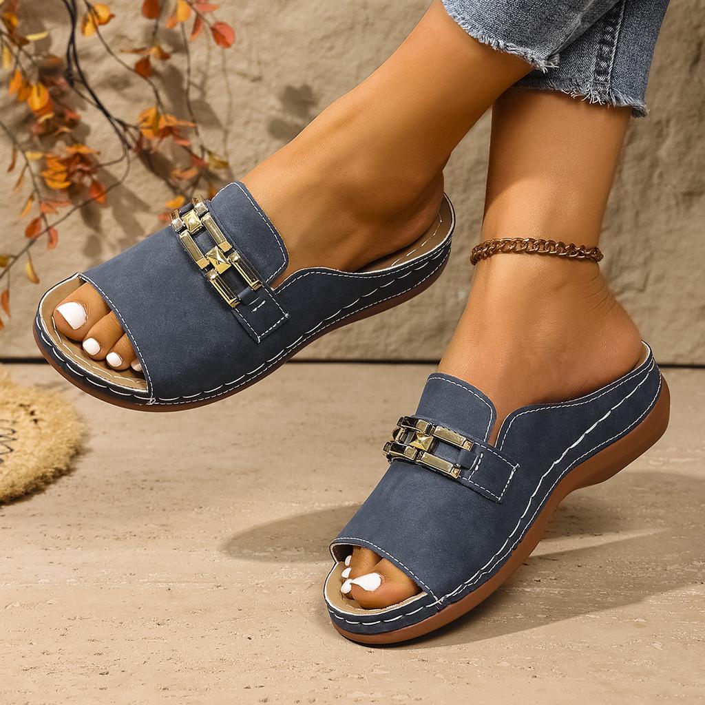 Women's Wedge Sandals. Metal Chain Detail. Casual Open-toe Platform Shoes, Summer Beach Footwear, Women Shoes