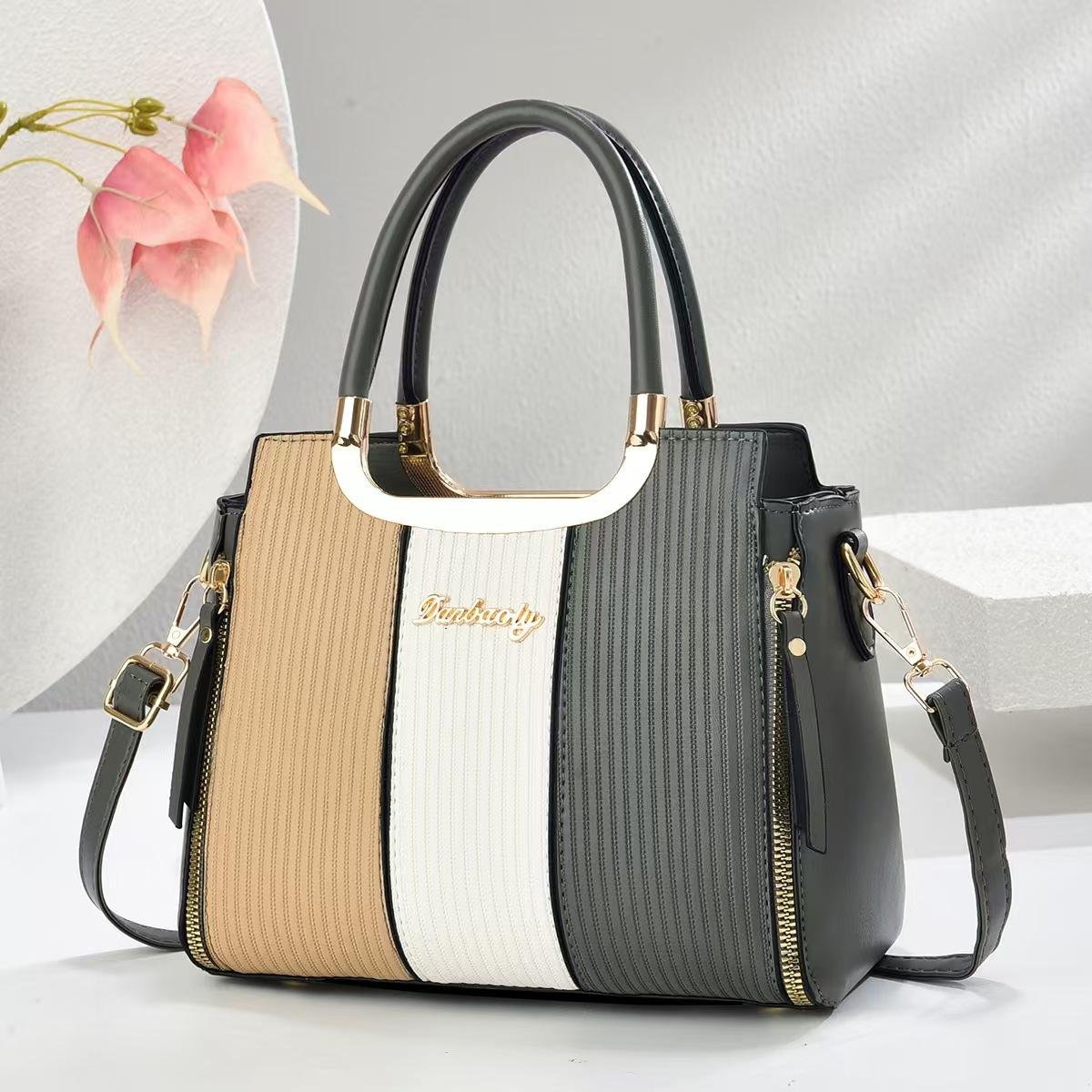 

New Splicing Trendy Style Handbag Color Contrast High Look Level Shoulder Bag Large Capacity All-match Tote Bag To Use Mom .