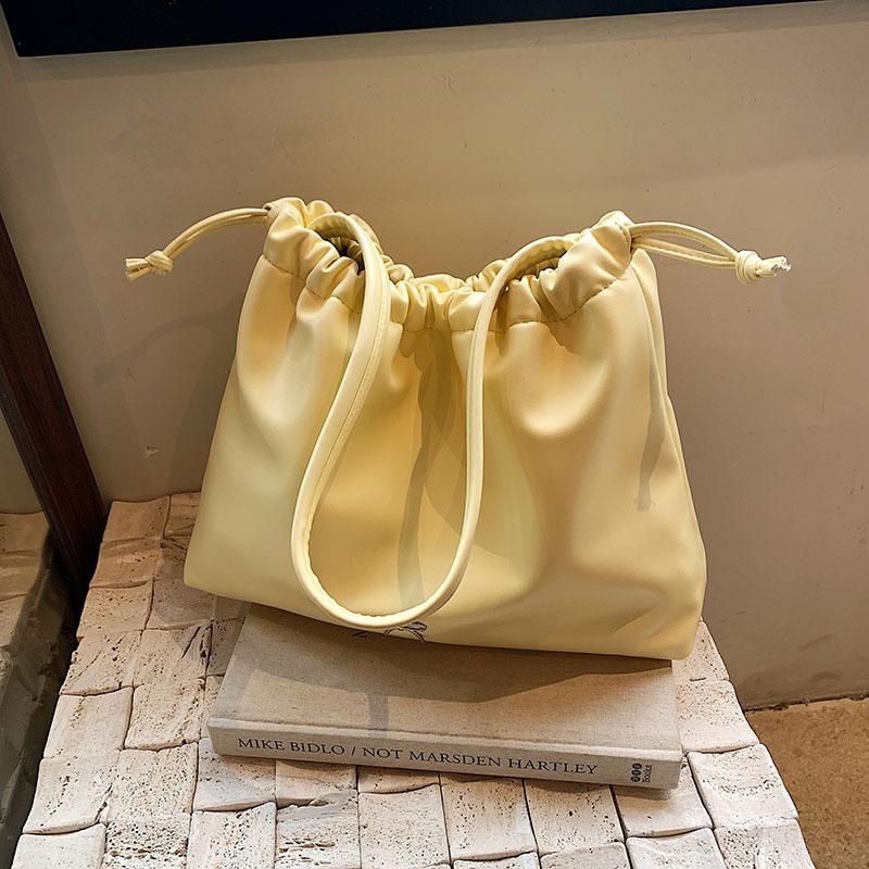 Casual Soft Surface Large-capacity Bag Women's 2025 New Fashion Commuter Shoulder Underarm Bag Portable Tote Bucket Bag