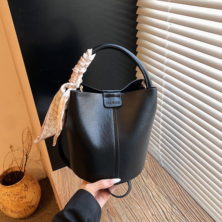 Lychee Pattern Bucket Bag Women s Hand Shoulder Messenger Bag чёрный