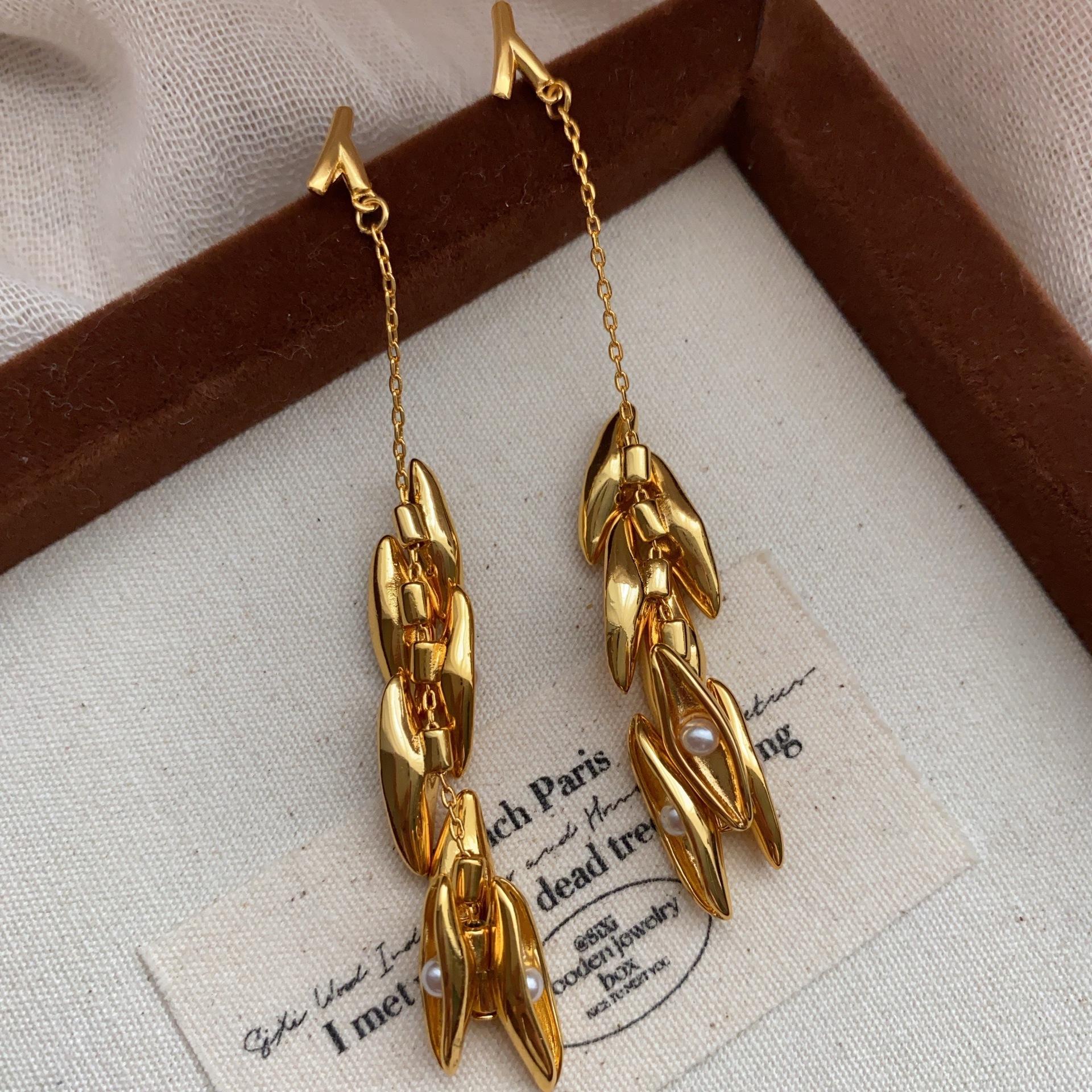 

Gold fringed earrings, wheat ear earrings, earrings 1111 new design sense, high-end temperament and unique