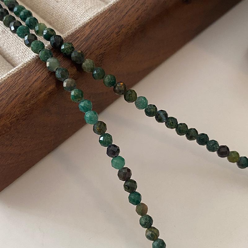 Handmade Green Strawberry Beaded Choker Necklace - Natural Stone, Non-Fading, High-End Women's Sweater Chain