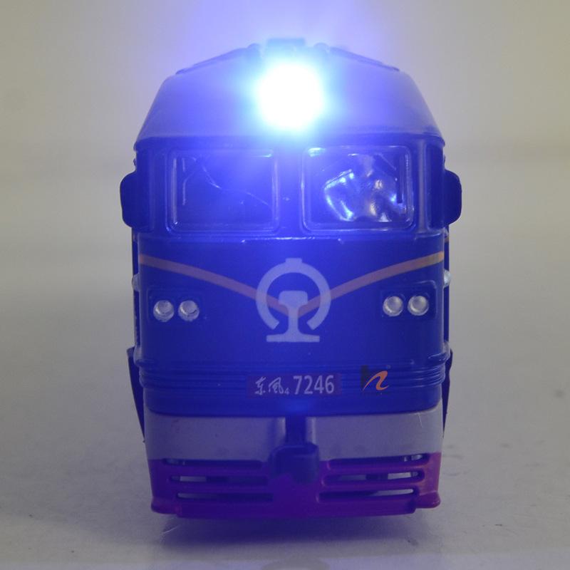 Legierungslokomotivmodell Akustooptischer Rückprall Klassisches grünes Lederzugmodell Kinderspielzeugautogeschenk