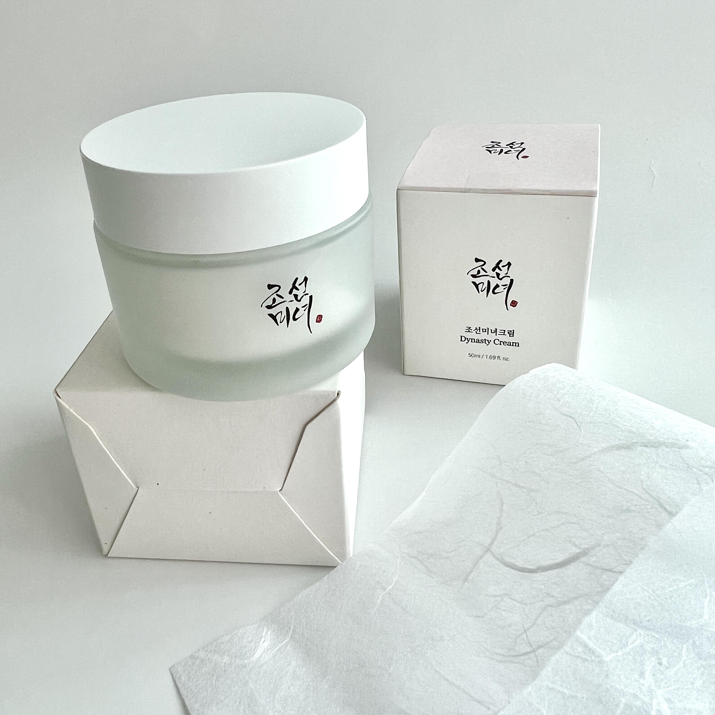 

Красота Чосон 2% ниацинамид 2% сквалан Dynasty Cream 50мл