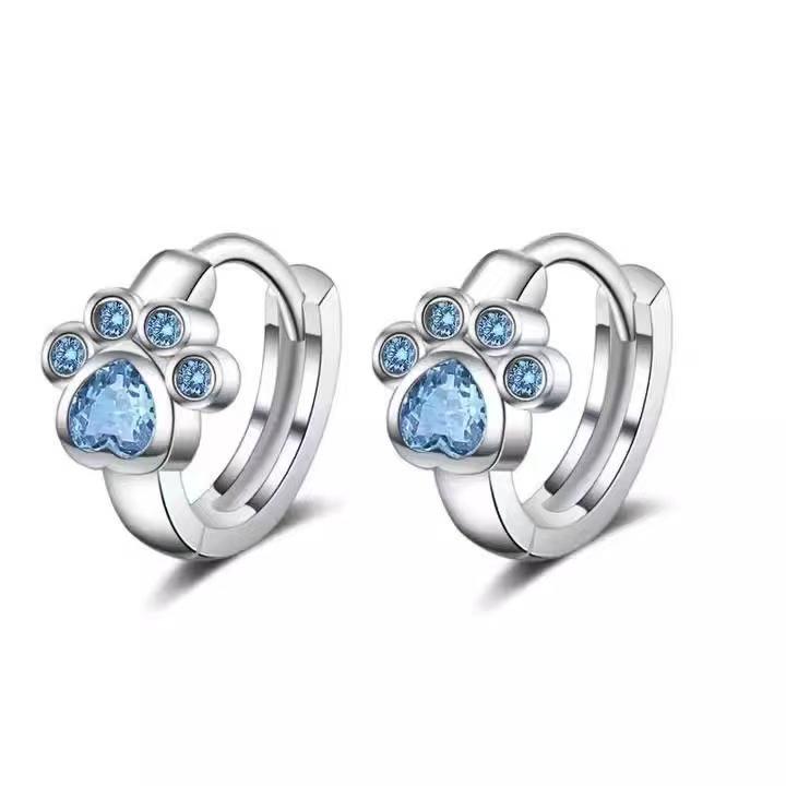 Korean Style Cat Paw Earrings with Diamond-Studded Hearts – Elegant, High-End Ear Cuffs for Autumn/Winter