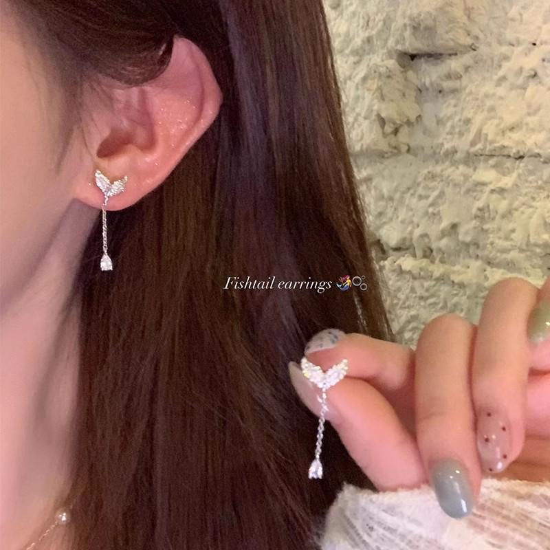 Minimalist Silver Needle Hoop Earrings - Light Luxury, Versatile, Women's High-End Metal Circle for Everyday Wear