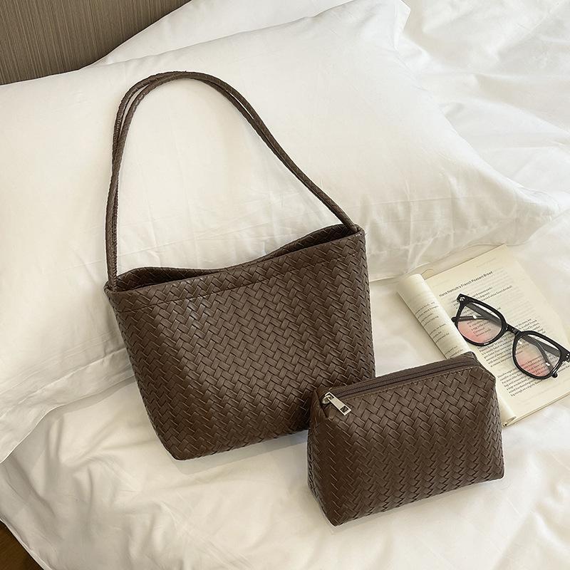 Vintage Cross-Woven Shoulder Tote Bag - Large Capacity, Niche Design Bucket Bag for Women
