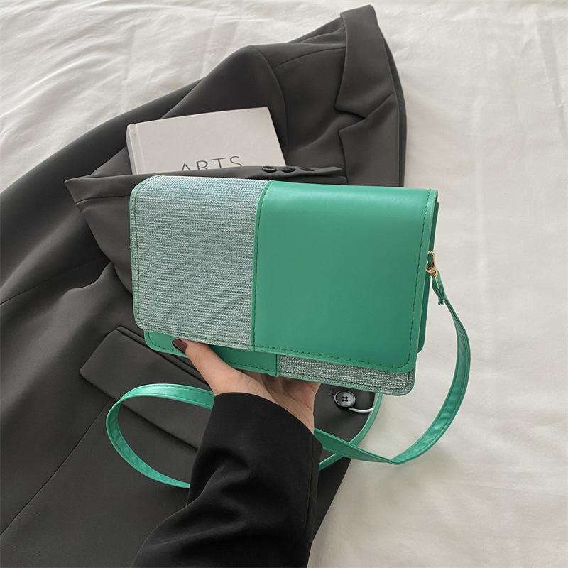 

Поездки на работу, портативная маленькая сумка, женская новая маленькая квадратная сумка с текстурой 2025 года, модный и универсальный темперамент, сумка через плечо зелёный