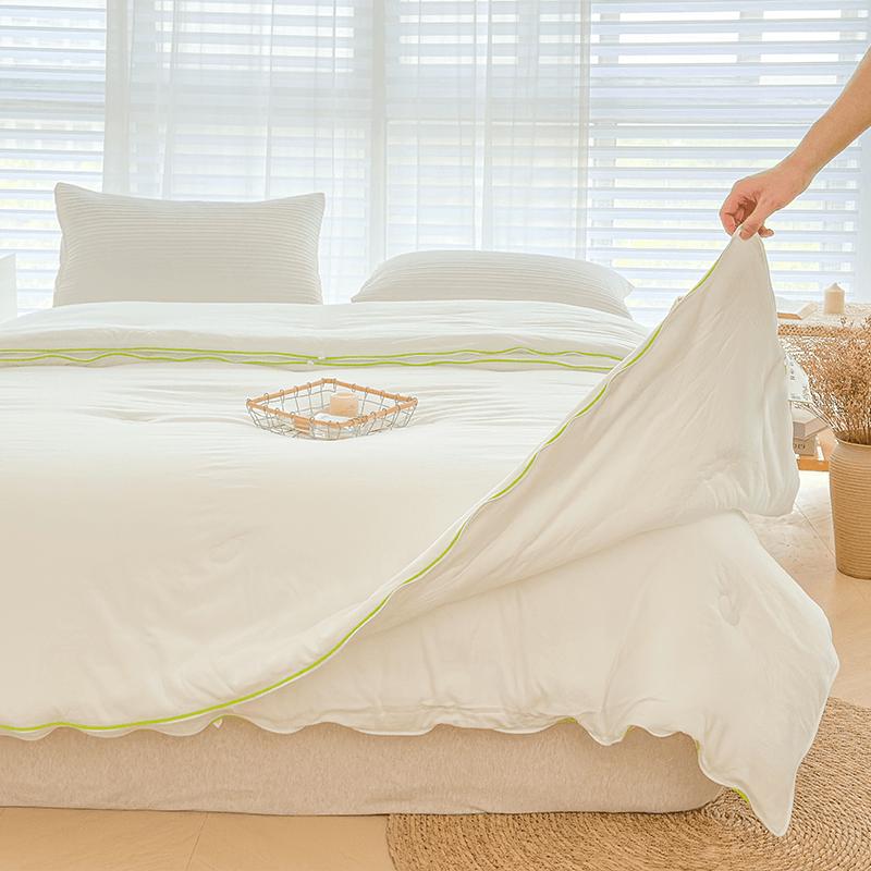 Kołdra z włókien sojowych Muji przyjazna dla skóry