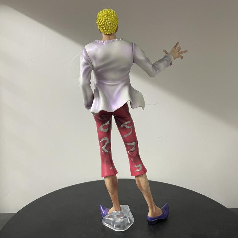 ONE PIECE C2 Doflamenco figure standing model anime King of Navigation surrounding Xiao Tang Mingge statue ornament