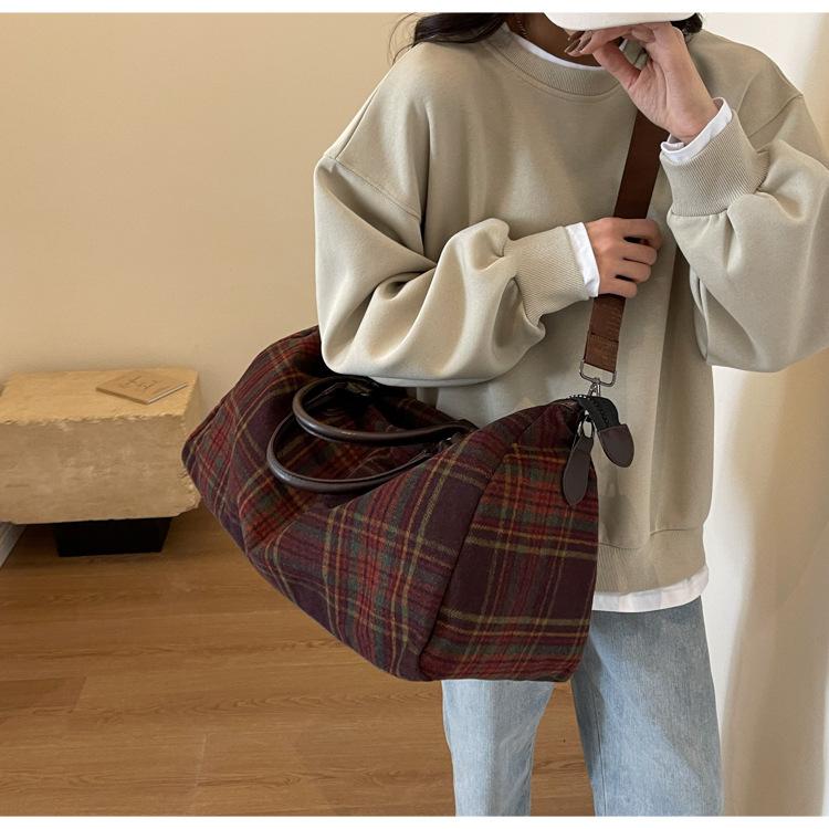 Portable Travel Bag Large Capacity Retro Plaid Crossbody Fitness Bag Short-distance Travel Luggage Bag