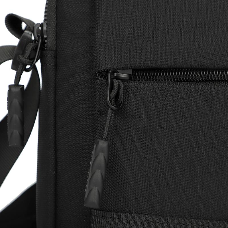 Durable Crossbody Bag Men's Large Capacity Water-Repellent Shoulder Bag Commuter Business Handbag