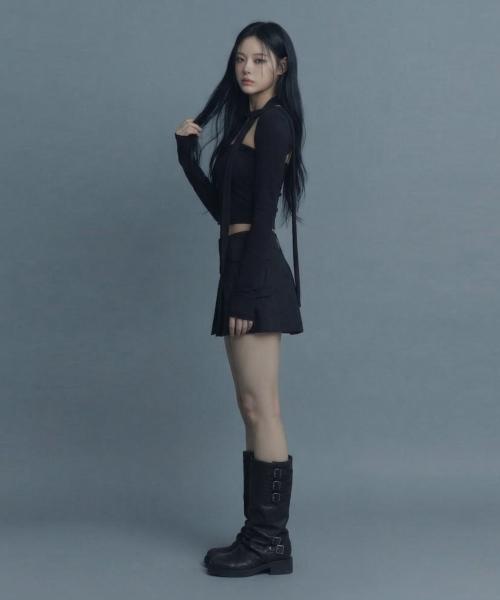 Ineodeijeu Pleated Pocket Cargo Mini Skirt (Black)