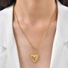 Vintage Gold Stainless Steel Three-Dimensional Relief Design Heart-Shaped Wind Pendant Necklace, Niche Women'S Accessories 2273
