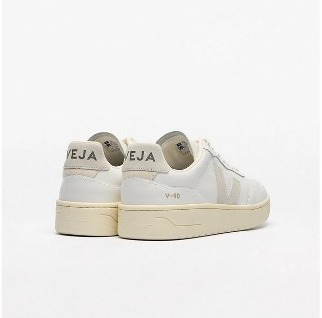 Кроссовки Veja V-90 Leather Sneaker