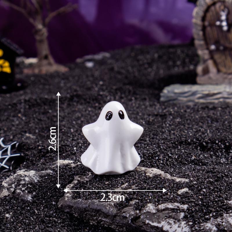 Halloween White Ghost Ornaments DIY Resin Craft Decor, Cute Miniature Statue for Home Tabletop, Spooky Party Decoration