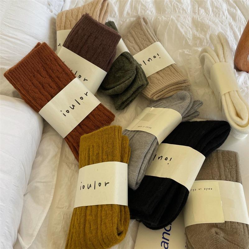 Ladies Winter Warm and Thick New Linen Pattern Solid Color Wool Tube Pile Socks