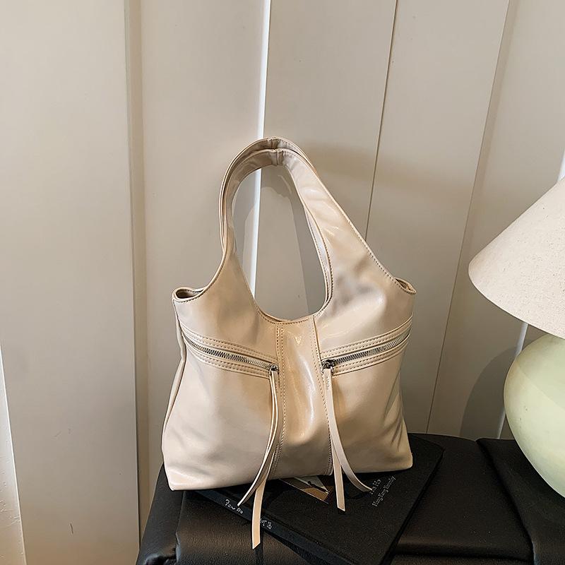 

2025 ретро сумка большой вместимости женская сумка весна и лето новая высококачественная на плечо подмышку сумка-тоут