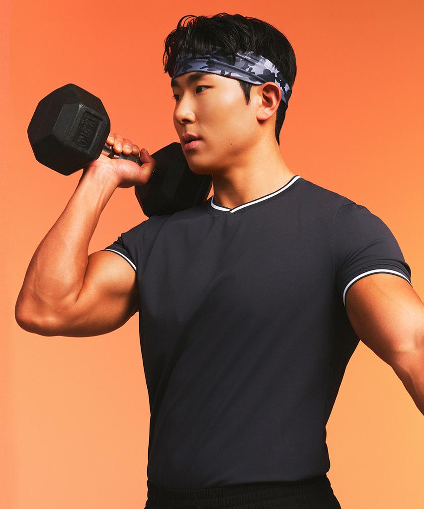 MUSINSA STANDARD SPORTS Dry-Act Muscle Fit Neck-Point Short Sleeve (4 Colors)