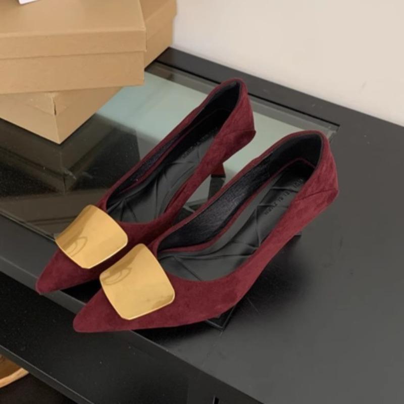 

Fashion Autumn New Thin Heel Single Shoes Women s Fashion Pointed Shallow Mouth Suede Metal Buckle Non-slip High Heels 40 вино красного