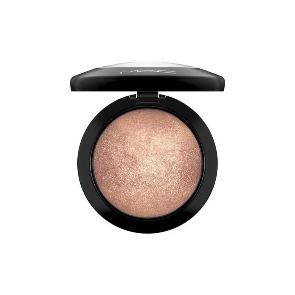 MAC Mineralize Skinfinish Highlighter - Global Glow One Color