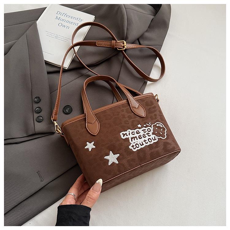 

2025 Осень/Зима Ретро Леопардовый Принт Женская Универсальная Сумка-Ведро - Простая Повседневная Сумка Кроссбоди и На Плечо 24x10x16 cm