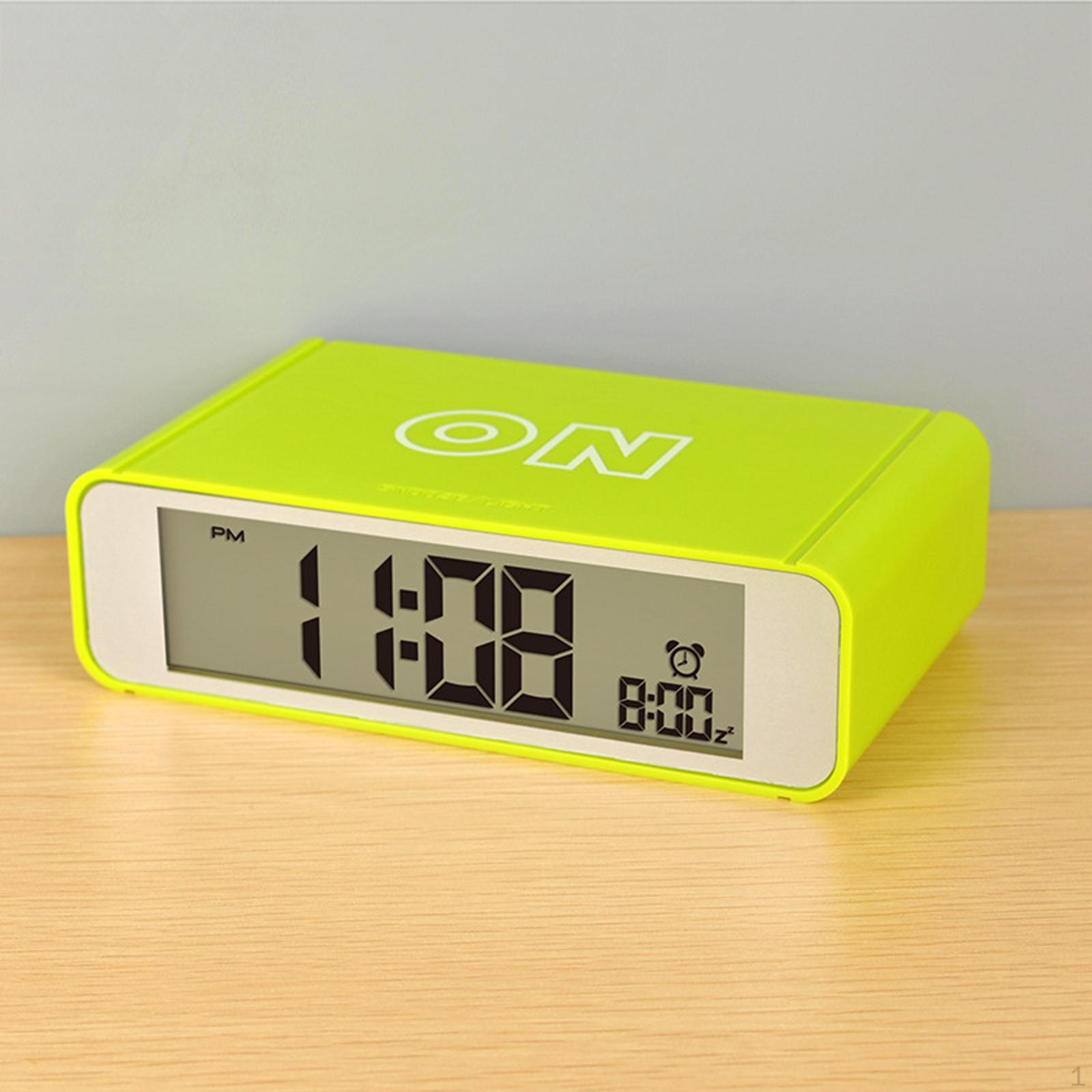 

Современные цифровые часы с функциями для дома и работы yellow green