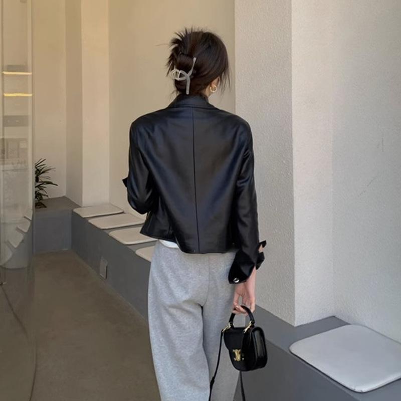 Spring and Autumn Retro Leather Jacket Women's Lapel Single-breasted Slim-fitting Short Jacket Top