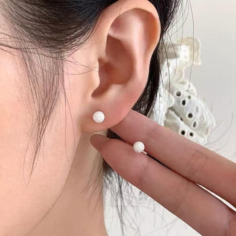 Raising Ear Holes, Small Stud Earrings for Women, Simple, Sweet, Small and Fresh Earrings, Niche Design, Versatile Earrings