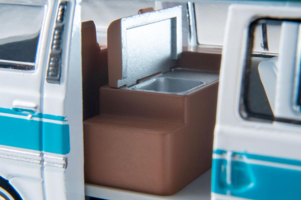 TOMYTEC Tomica Limited Vintage Neo Scale Nissan Caravan 1973 Finished Product 1/64 LV-N312a Camper, White/Light Blue, Model,