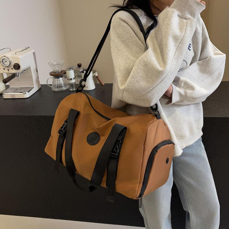 Men's and women's hand-held travel bags go out with large capacity, shoes compartment, dry and wet separation sports can be set, tie rod yoga bag