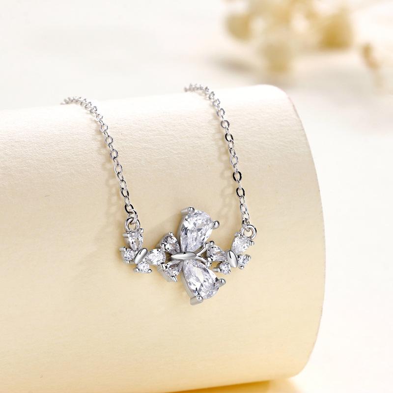 

Весенне-летнее универсальное сочетание в высококачественном ожерелье для женщин, легкое, роскошное, с бантом, нишевый дизайн, цепочка для ключицы