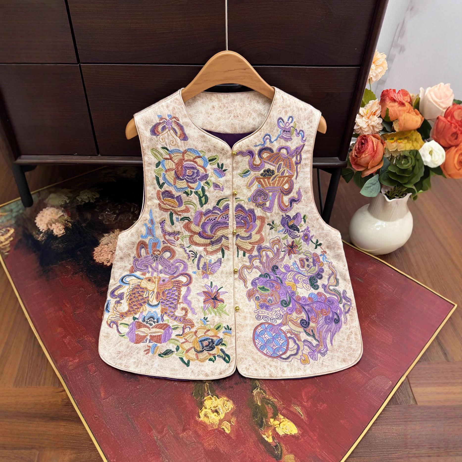 

2025 Early Autumn Chinese Retro Embroidered Crackle Pattern Round Neck Vest 4XL (135-150 Jin) грязно-белый