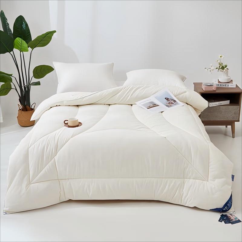 

Grace Polka Dot Jacquard Quilt