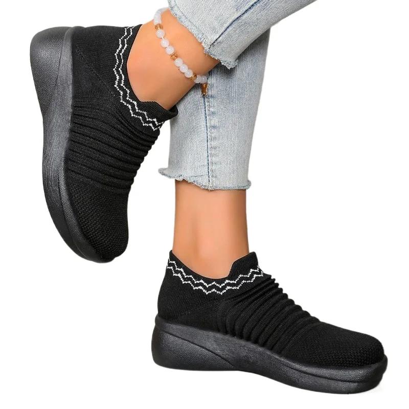 2025 New Plus Size Women's Vulcanized Sneakers Mixed Color Slip on Breathable Casual Outdoor Sports Comfortable & Hot Sale Shoes