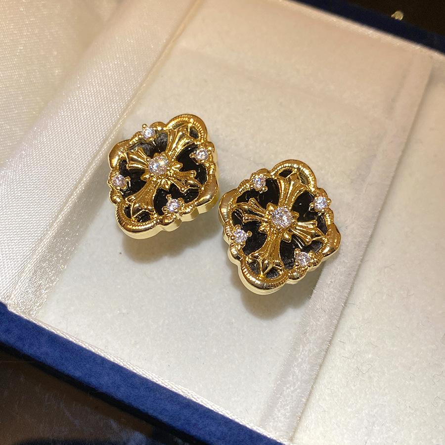 Silver needle zircon rhombus cross earrings light luxury high-end exquisite stud earrings French retro temperament earrings