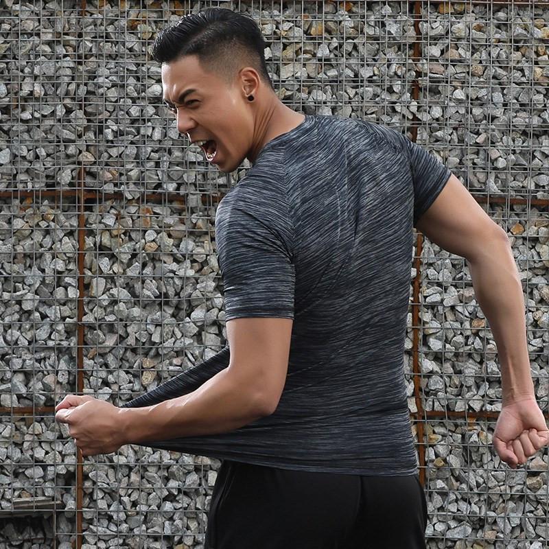 Letní oversized pánské tričko s krátkým rukávem a kulatým výstřihem, rychleschnoucí tričko Sportovní outdoorová trička odvádějící pot